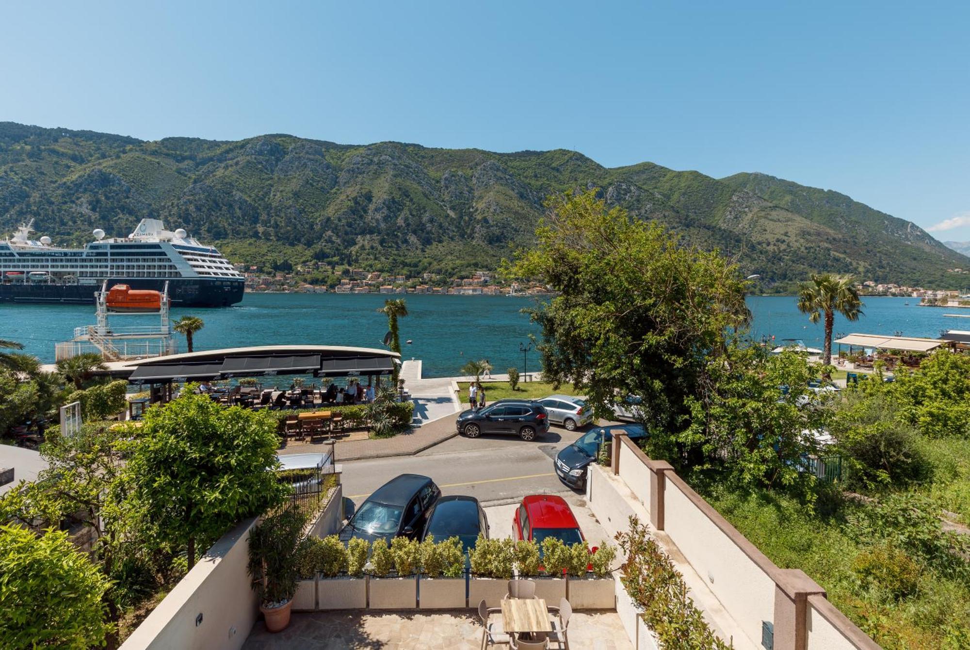 Ocea Studio Apartments Kotor Exterior foto