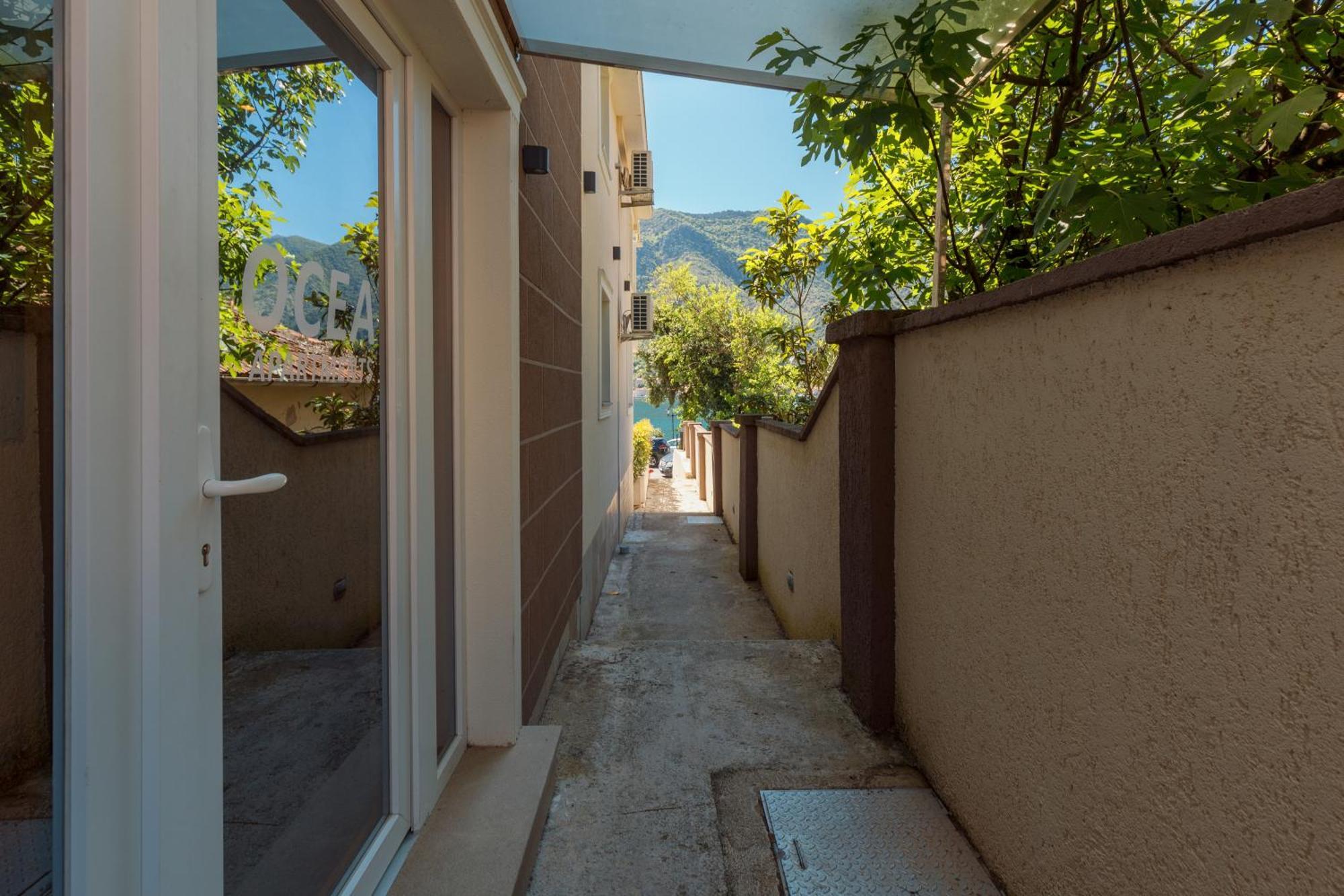 Ocea Studio Apartments Kotor Exterior foto